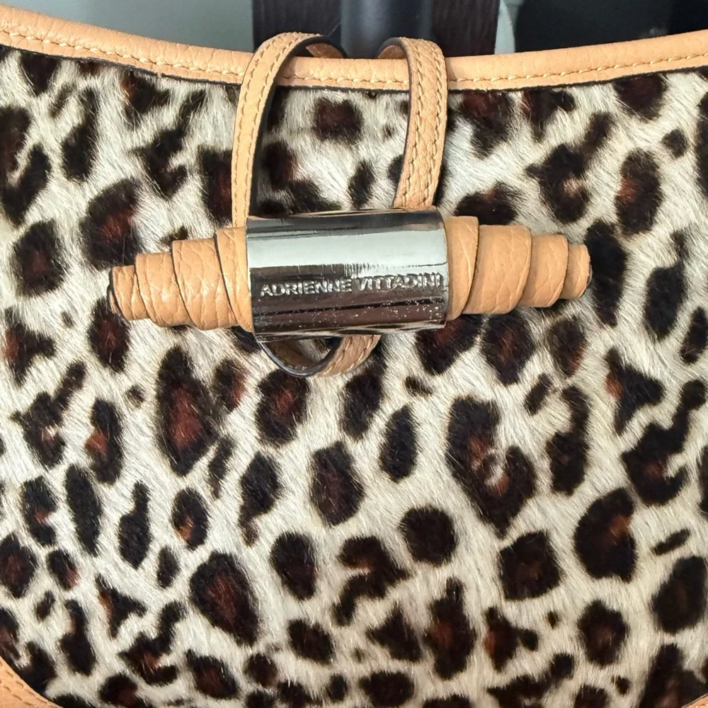 NWOT Adrienne Vittadini Leather Cheedah Print Hobo Bag